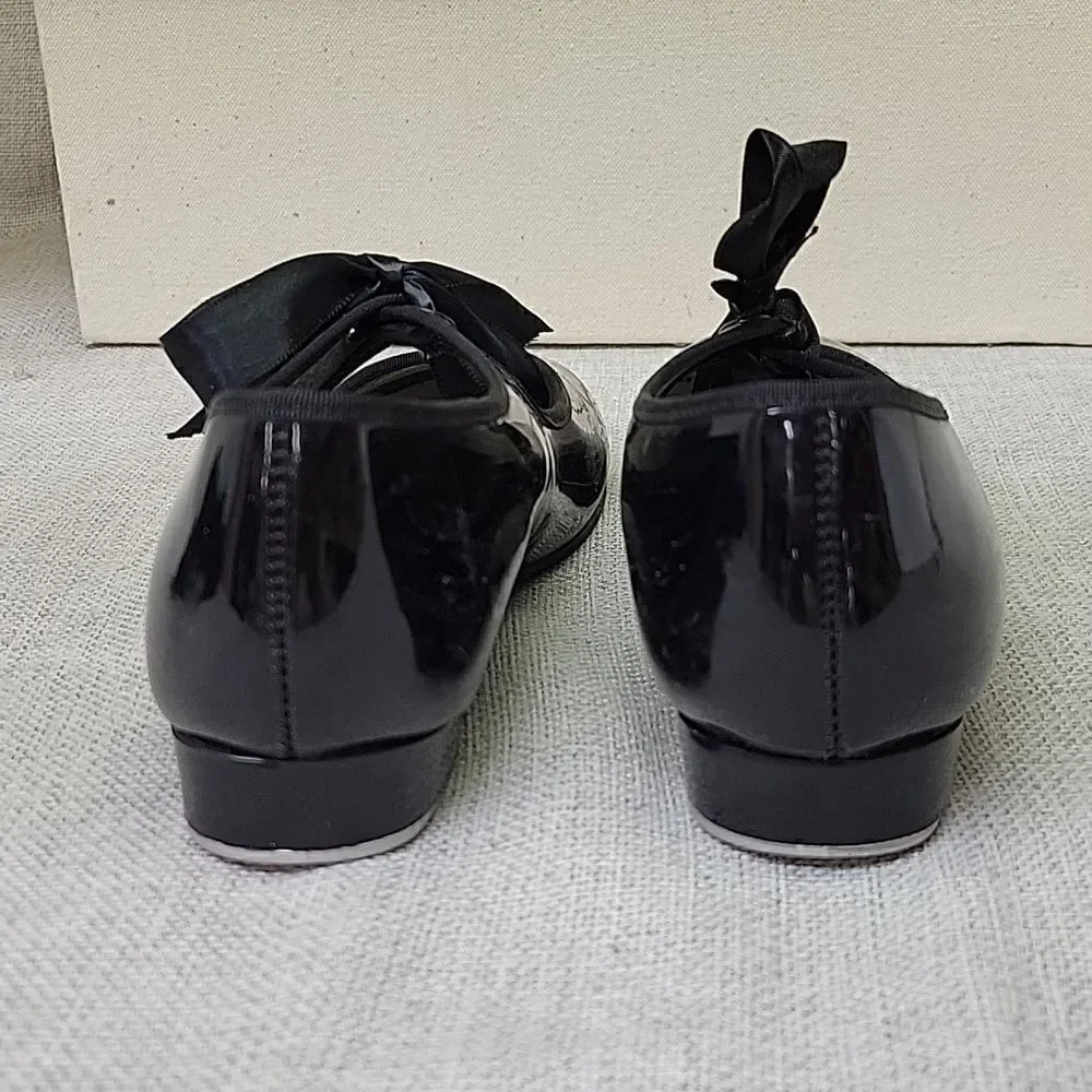 Loshin's‎ girls tap shoes sz 1 1/2 M plus a pr of black tights